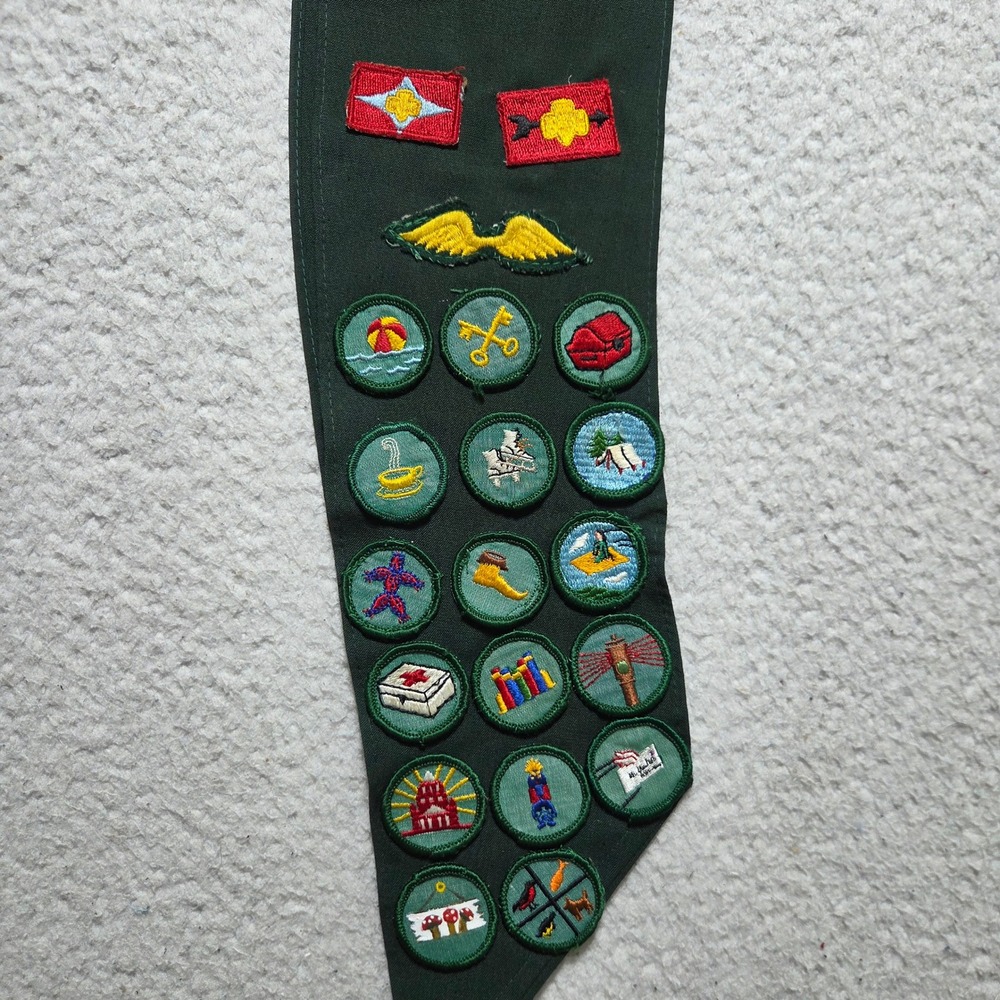 Vintage 60s 70s Girl Scouts Sash Kids OS Green Merit Badge Patches Uniform